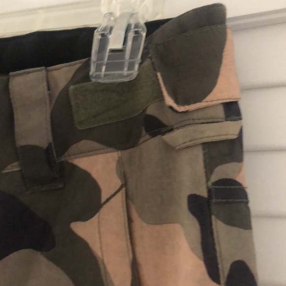 Billabong Camo Women’s Snow Pants - Picture 5 of 12